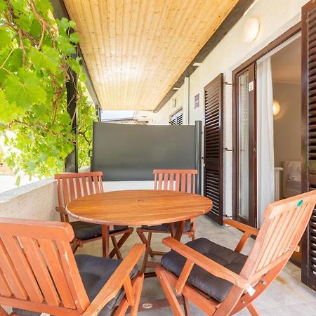 Apartments Vladan With Terrace Baska  Exterior photo